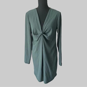 Zara Green V Neck Long Sleeve Shift Dress